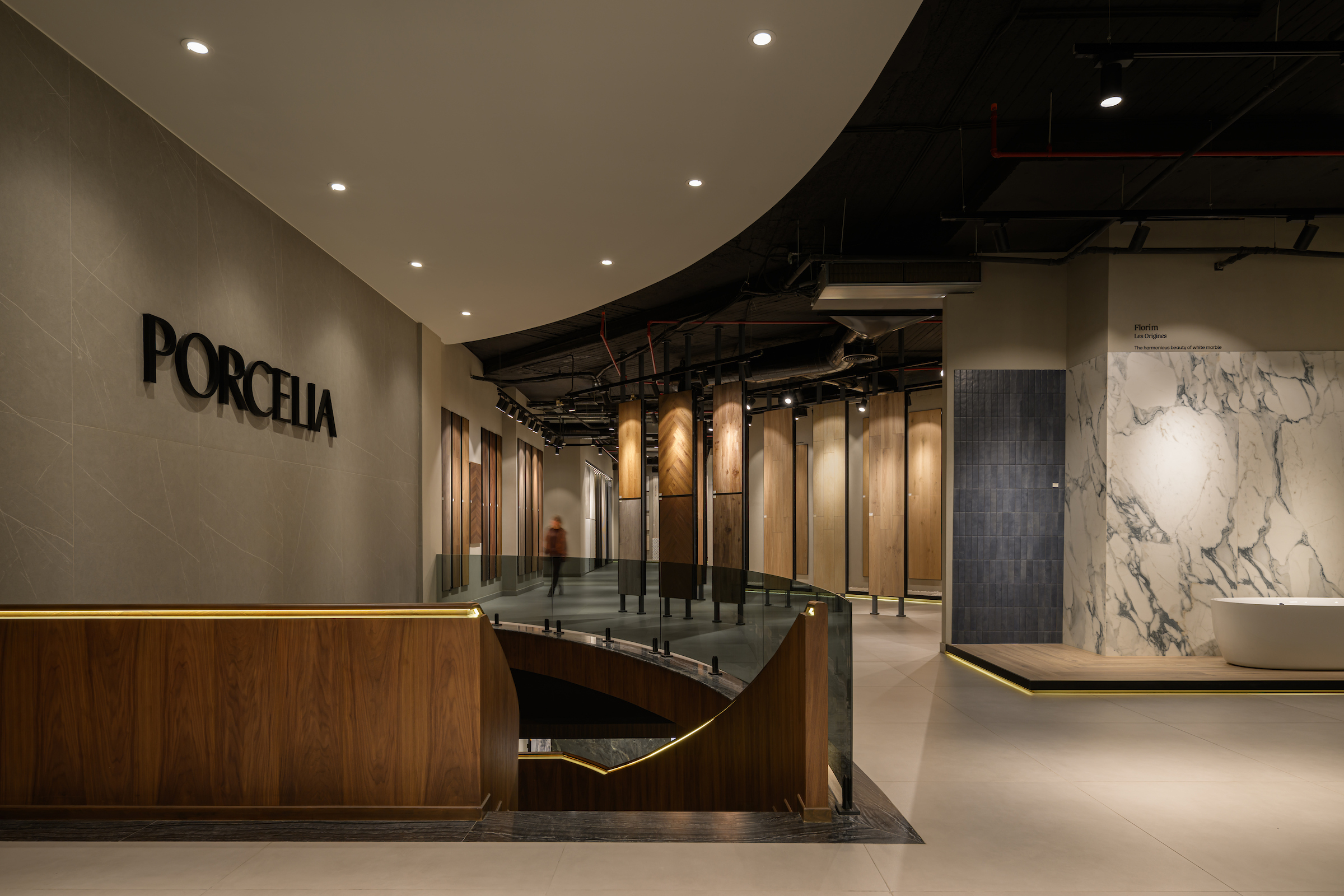 SHOWROOM-PORCELIA